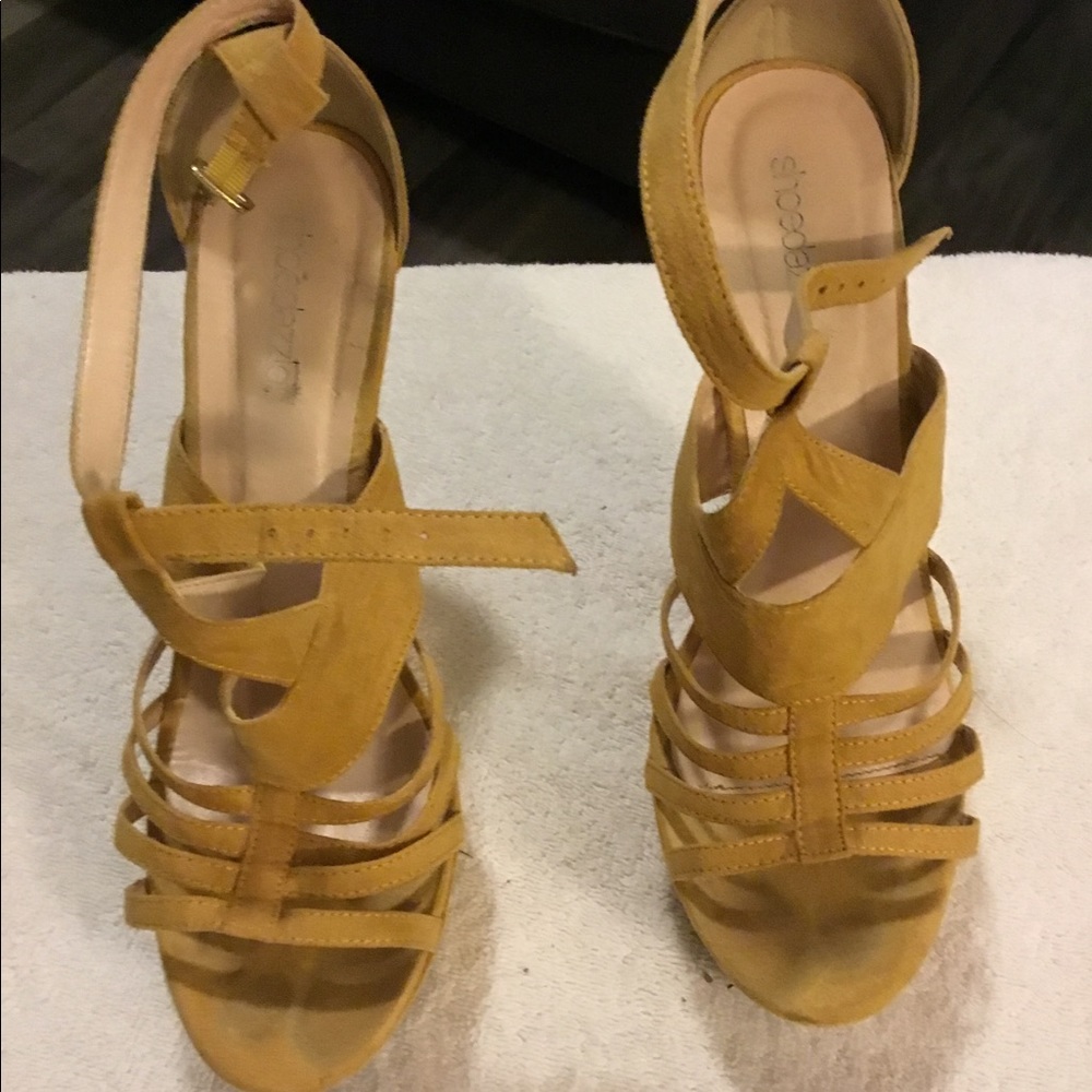 Caged wedge sandals